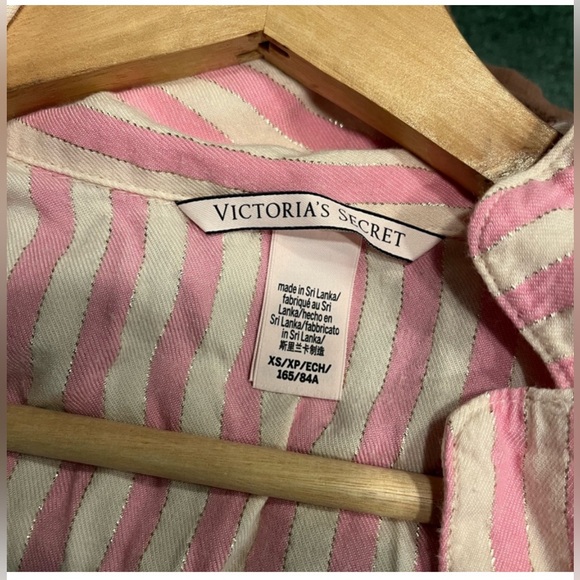 Victoria’s Secret long button-up - Picture 3 of 3